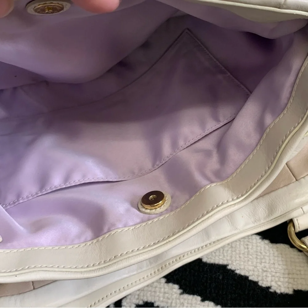 COACH Cricket Putty & White Leather 13601 Shoulder Bag - Picture 12 of 16